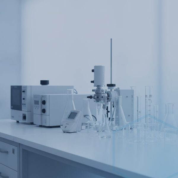 Comparison chart illustrating tartaric acid grades including food, pharma, and technical specifications